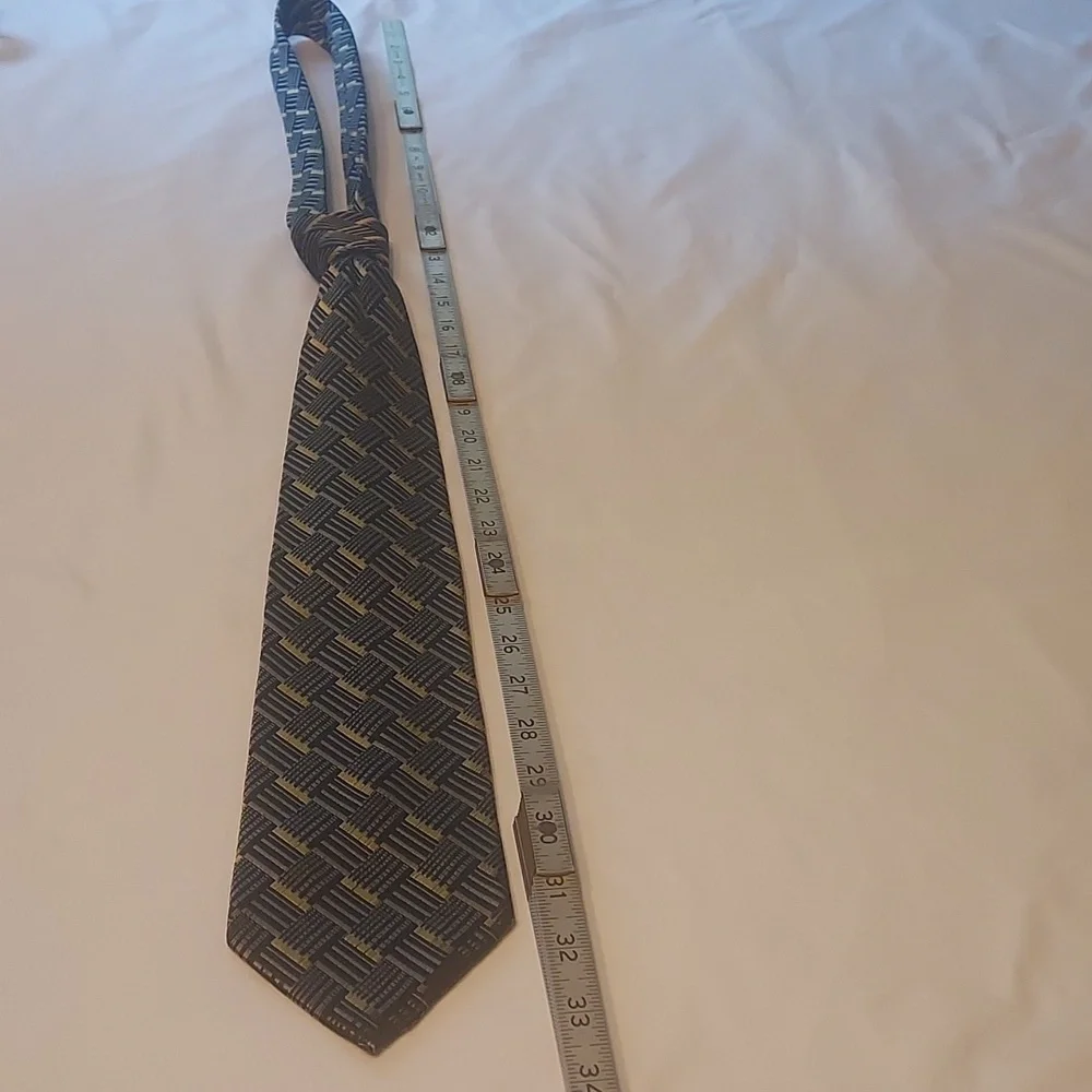 Umberto Frasier tie gray yellow
